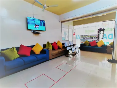 Pranav ayur 2 lounge