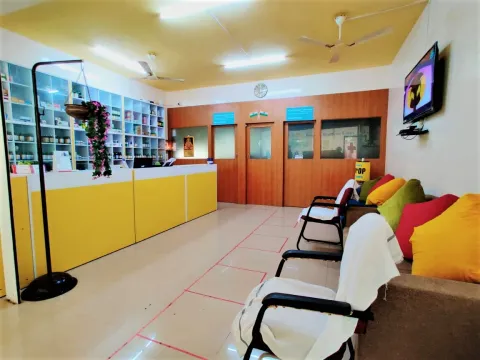 Pranav ayur 3 lounge